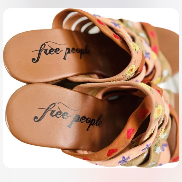 FREE PEOPLE Lisbon Suede Leather Platform Mules in Sandbar Multicolour Size 36.5 - Picture 8 of 14